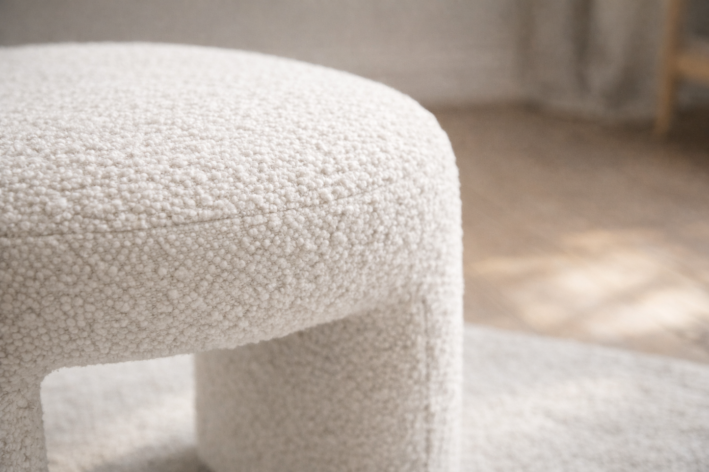 באנדל כורסה מסתובבת + הדום בוקלה Cloudy Hug Set