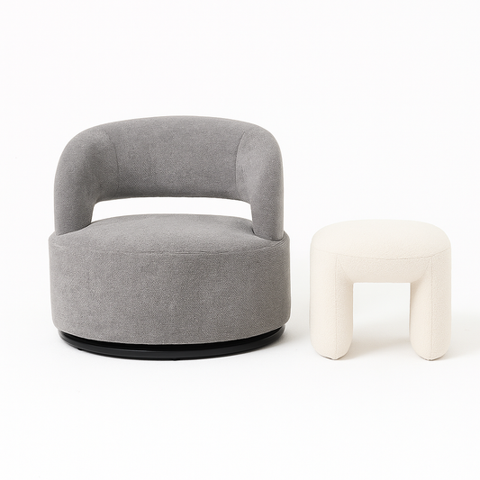 סט ריהוט מודרני הכולל כורסה מסתובבת אפורה והדום בוקלה בצבע שמנת, מוצגים זה לצד זה על רקע לבן נקי – עיצוב אלגנטי ומאוזן מבית Dream It