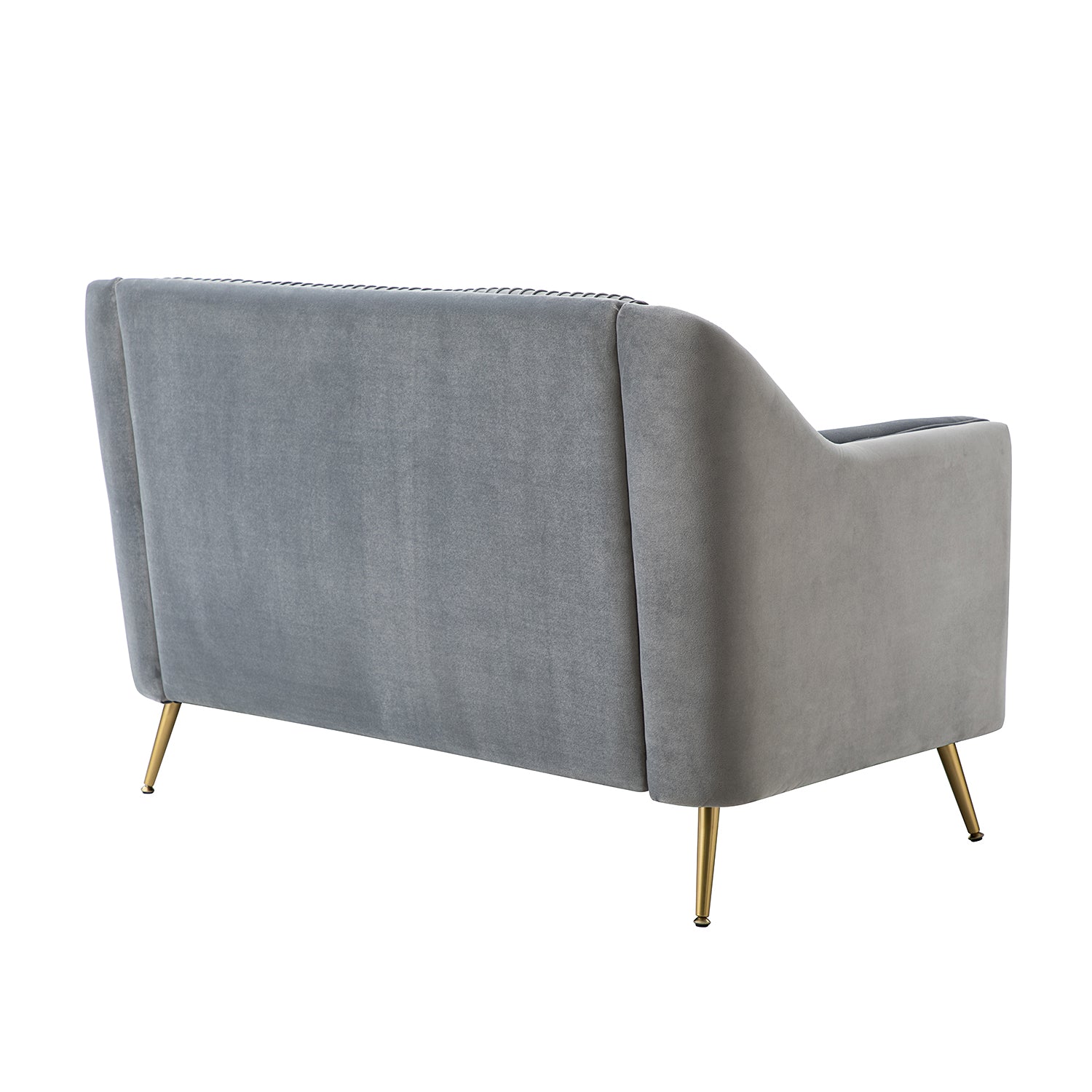 מבט אלכסוני על ספת Evelyn המציגה את הקווים המעוגלים והמרופדים שלה, בשילוב רגלי מתכת מוזהבות דקיקות.