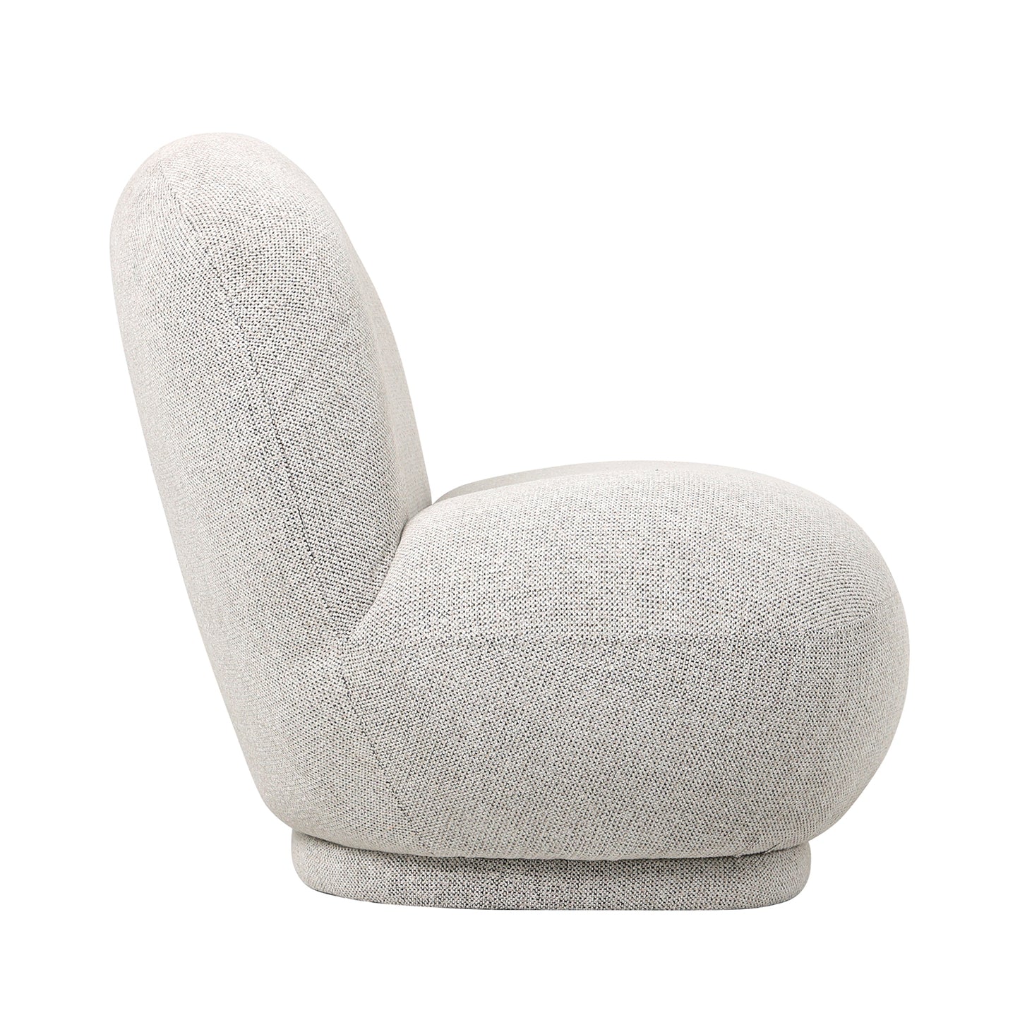 כורסא Milano בגוון שמנת מזווית אלכסונית – שילוב מושלם של עיצוב רך, יציבות ונוחות מקסימלית.