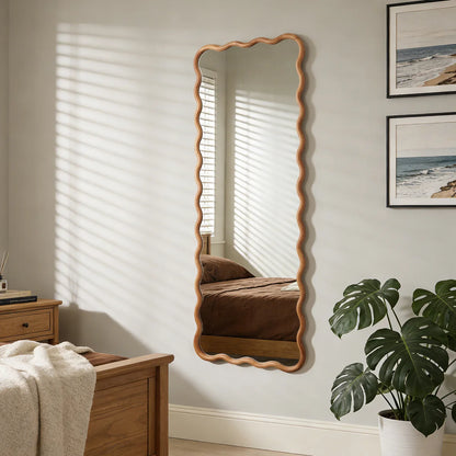 מראת גוף מעוצבת גלית עם מסגרת עץ 165×60 ס"מ – דגם Wavy