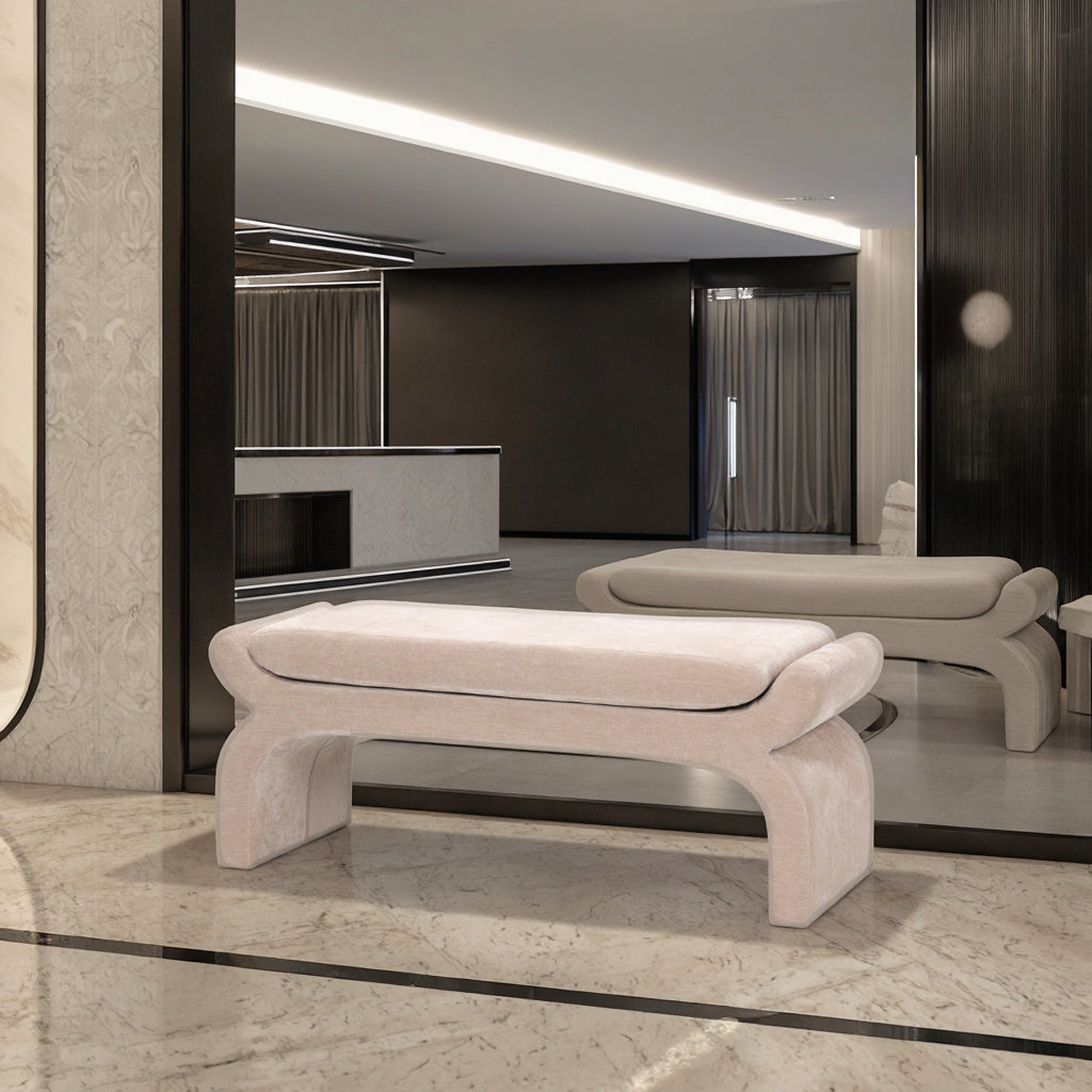 ספסל בד יוקרתי “Canna” בגוון בז'־שמנת – עיצוב פיסולי ומודרני מבית DreamIt