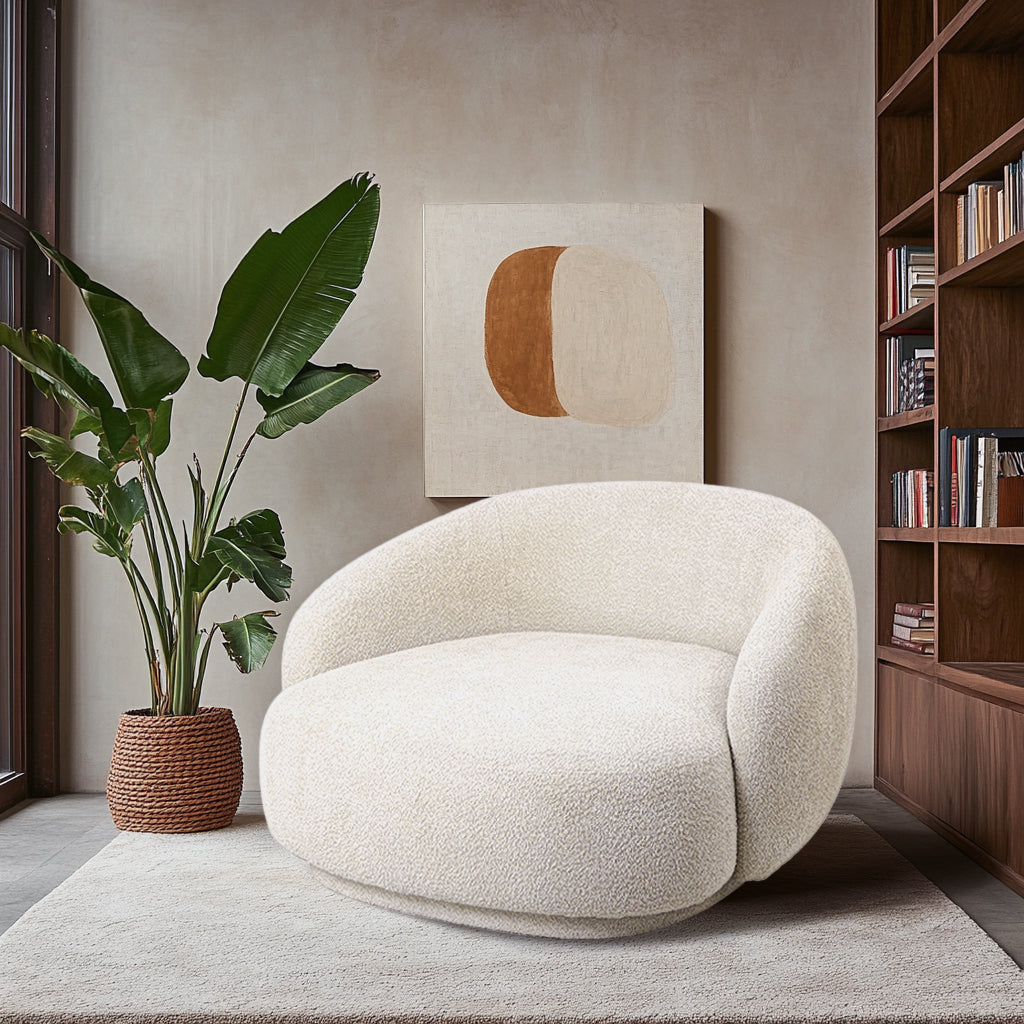 כורסה Mira מבד בוקלה שמנת – סטיילינג סלון מודרני