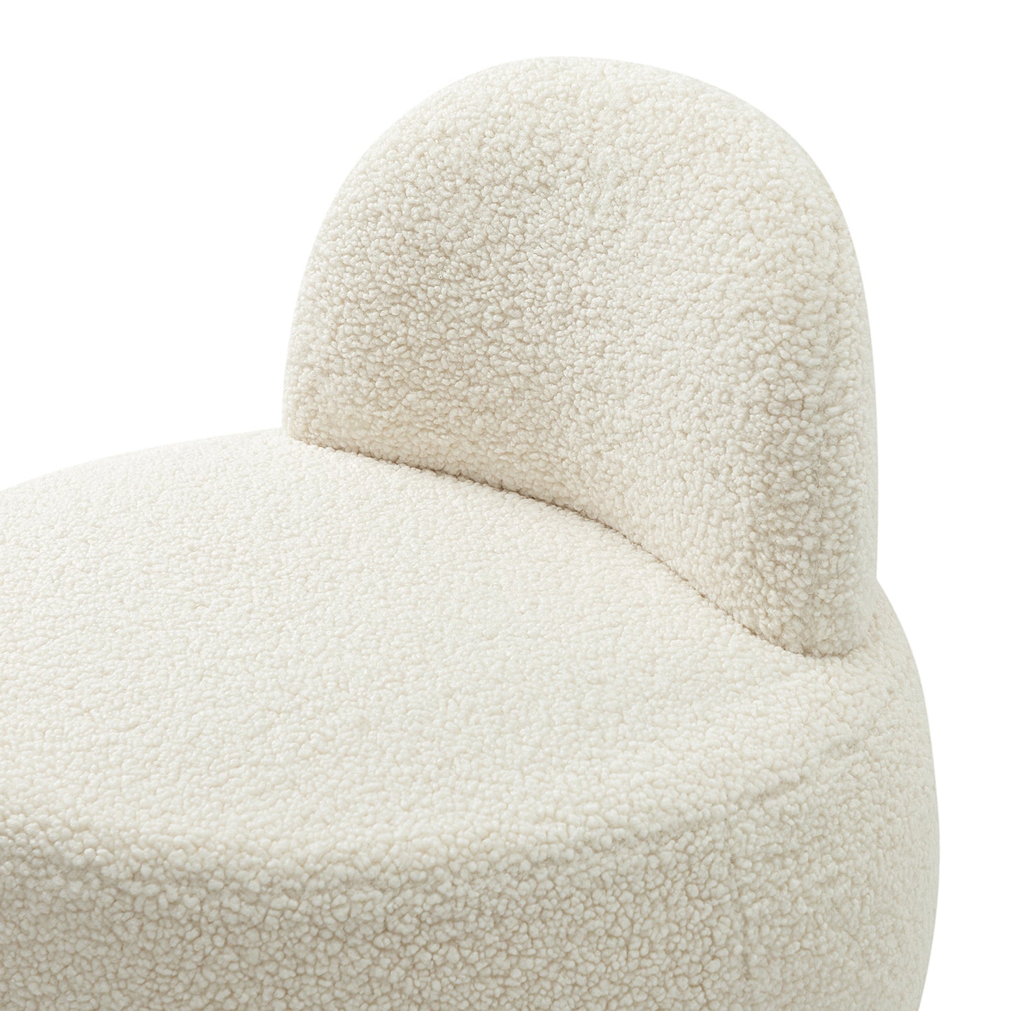 כורסה Auri – תקריב על משענת הגב והריפוד