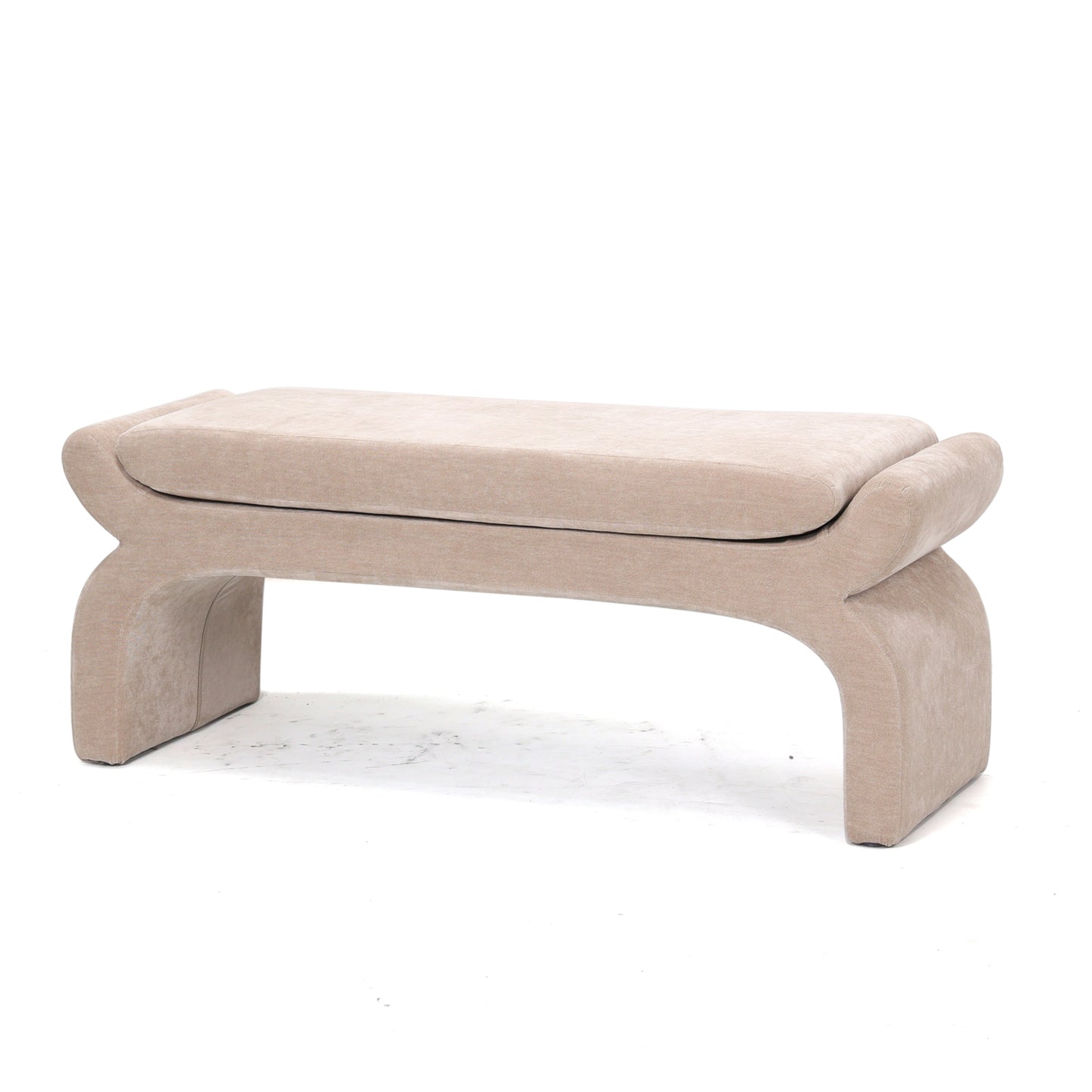 ספסל Canna עם קווים רכים וריפוד איכותי למראה יוקרתי על-זמני