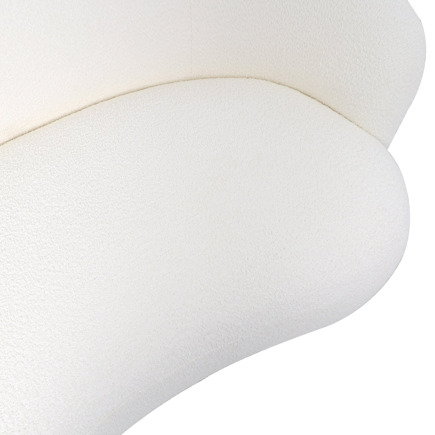 תקריב על מושב ספת Amara – בד בוקלה לבן, טקסטורה רכה ונעימה למגע